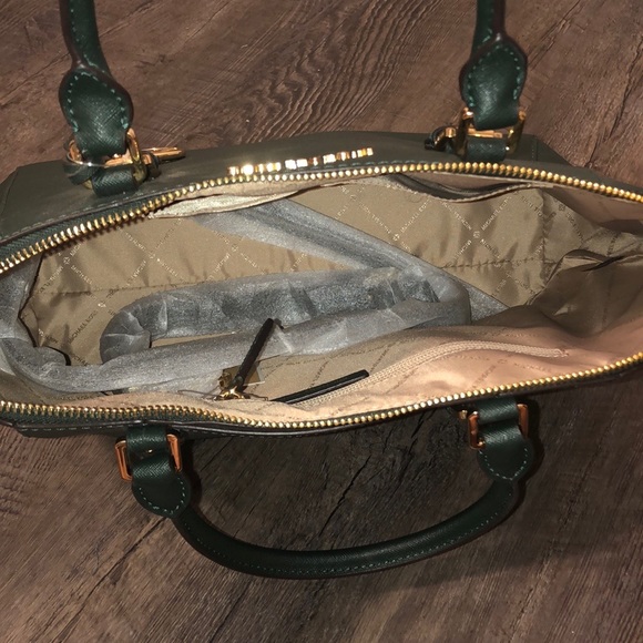 🎉🌟Host Pick🎉🌟Michael Kors Ciara Satchel - Picture 3 of 6